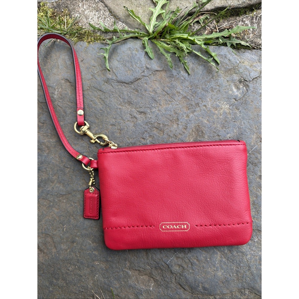 Authentic COACH Red Smooth Leather Small Zip Wristlet Pouch Clutch
